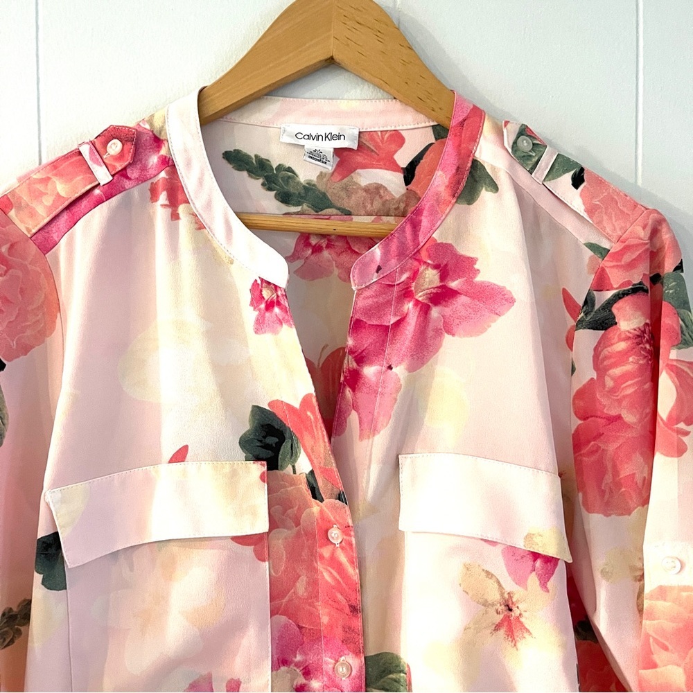 Calvin Klein Pink Floral Button Down Blouse Feminine Casual Workwear Weekendwear - Picture 3 of 8